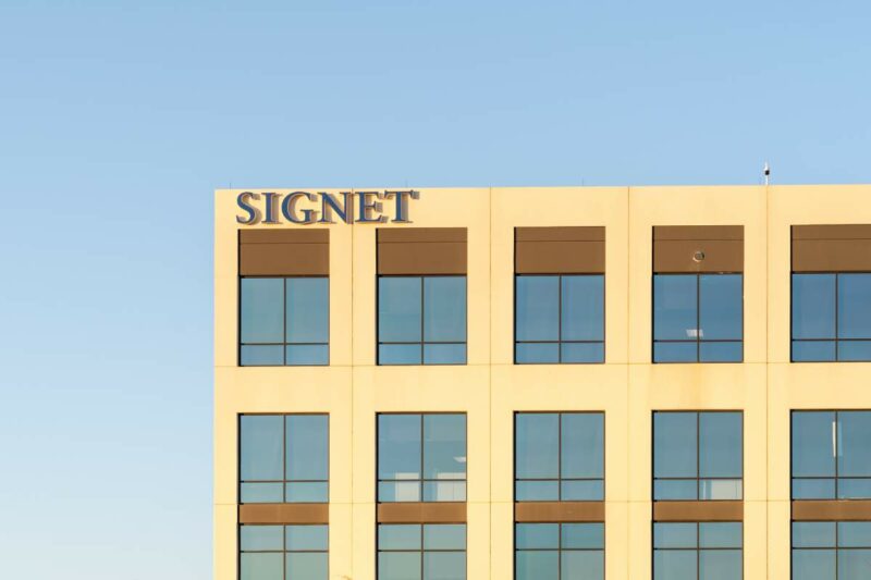 Signet Jewelers Slips in NRF Top 100 Retailers Ranking