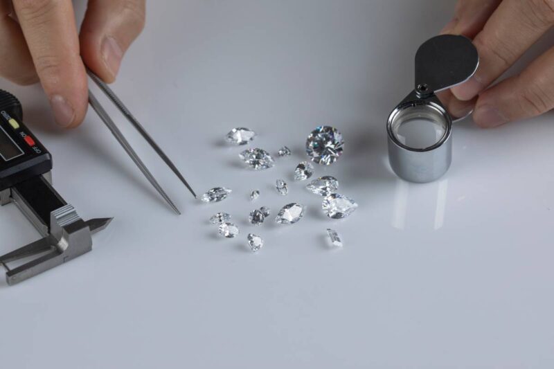India’s Gem and Jewelry Exports Decline by 11.7% in FY 2024–25